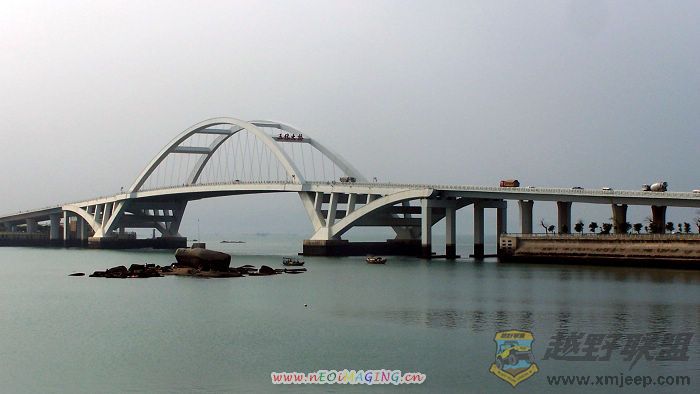 Ƭ 08600.jpg