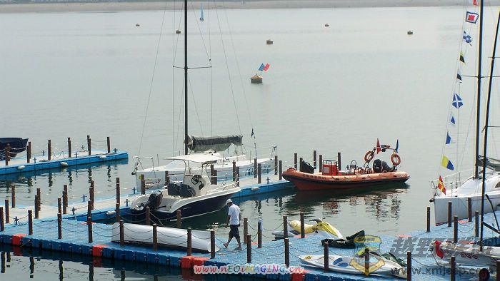 Ƭ 08400.jpg