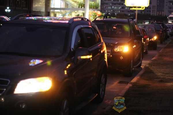 2009_xmjeep_04.JPG