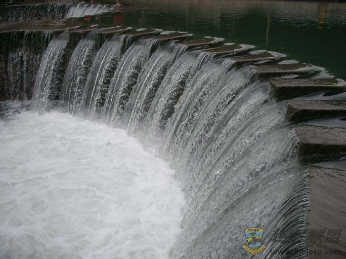 Ƭ 010.jpg