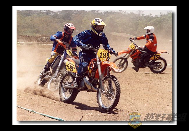 my-ktm0002-(2).jpg